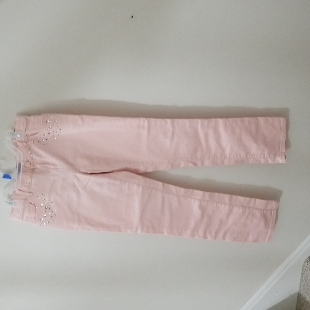 Place pink jeans